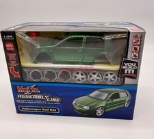 Maisto Vw Golf R32 Mk4 124 Volkswagen Green Diecast Assembly Line