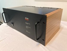 Adcom GFA-555  2x200 Power Amplifier