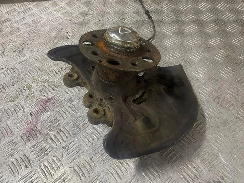 MERCEDES-BENZ C W204 Radnaben vorne rechts A2044202644 2.20 Diesel 22209366