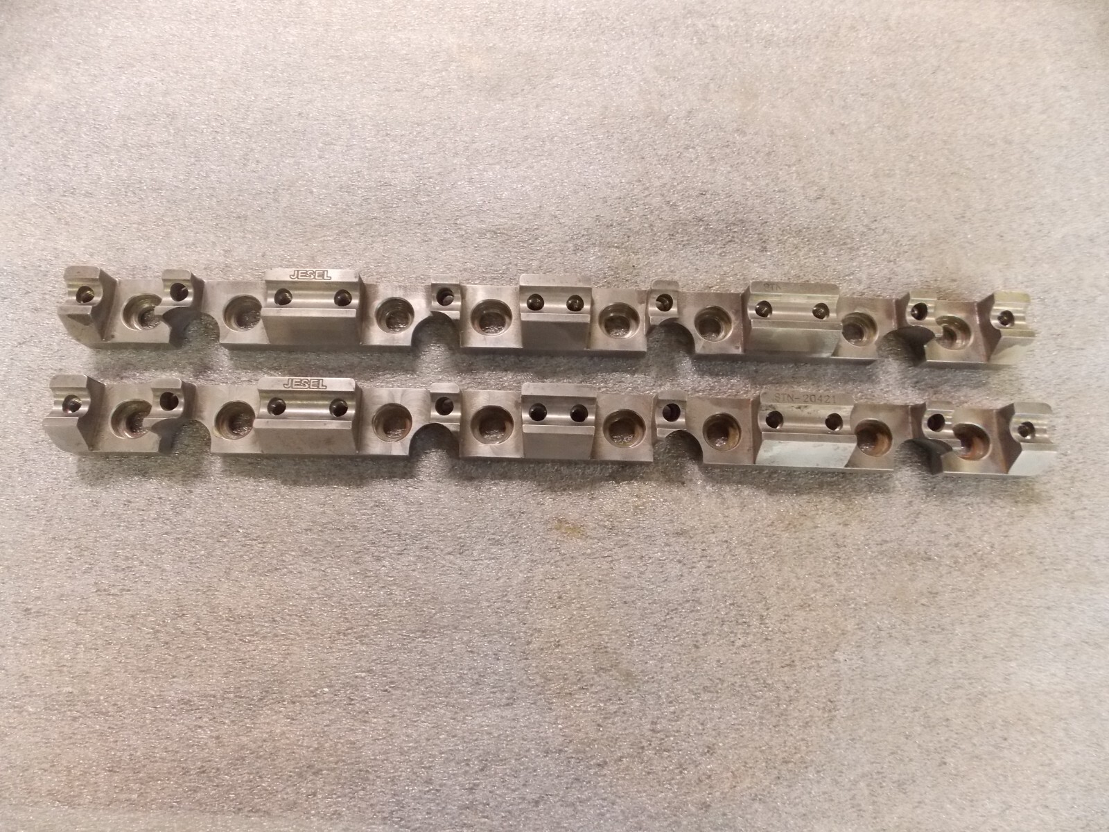 Jesel STN20421 Rocker Arm Stands, Motown, Dart Iron Eagle, 23