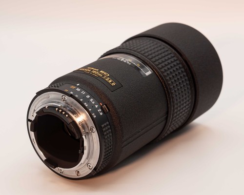 NIKON Nikkor AF 180mm 1:2.8 D ED LENS - Picture 2 of 18