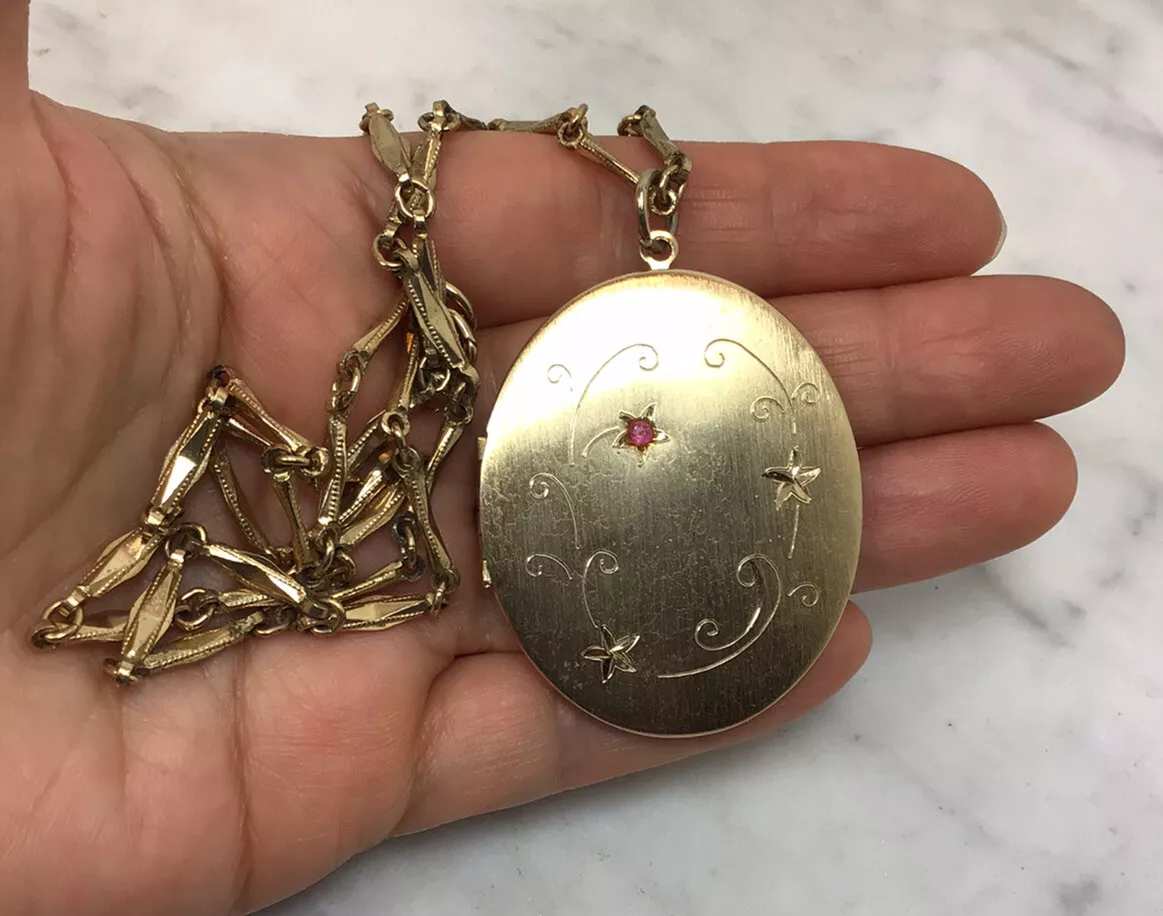 Vintage Gold Tone Etched Pink Stone Locket Pendant Necklace