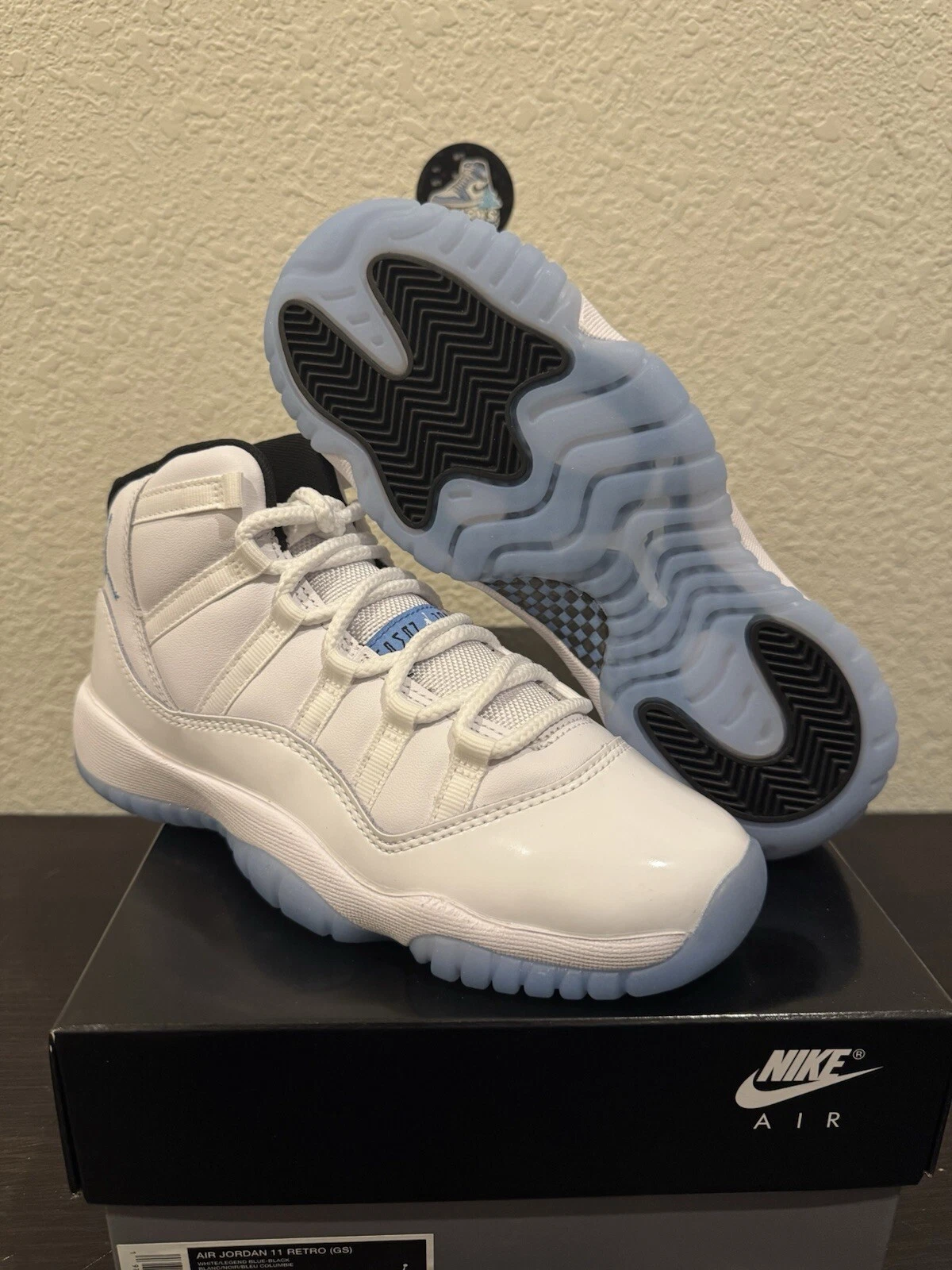 Jordan 11 Legend Blue GS taglia 4 anni nuovo 378038 104