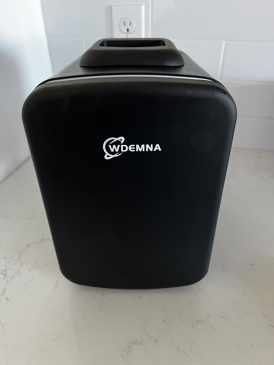 WDEMNA AAD-4LA ThermoElectric Mini Refrigerator and Warmer 4Liter