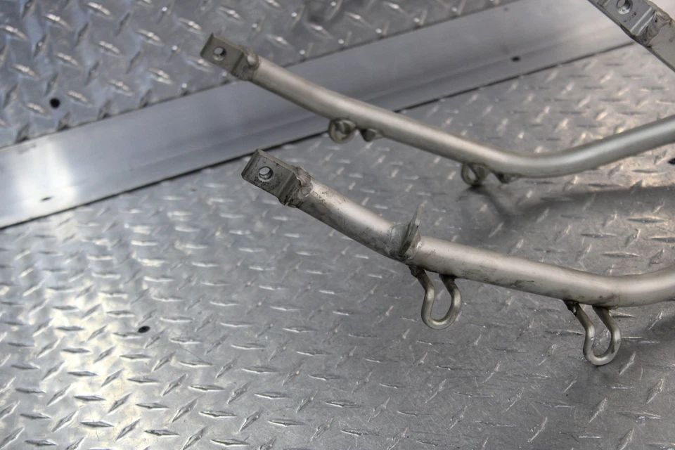 Submarco trasero Suzuki GSXR600 2000 Foto 2 de 4