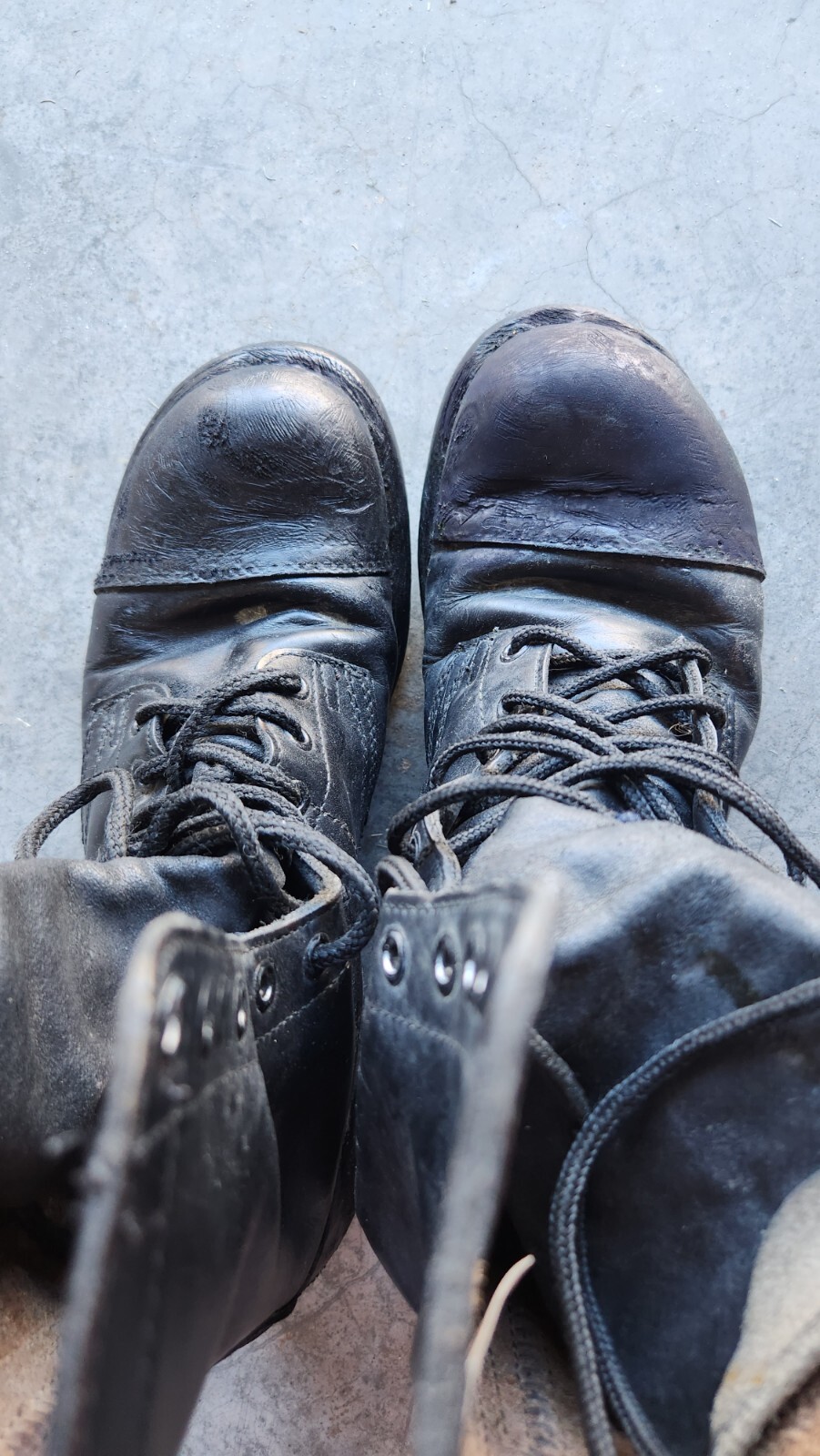 Vintage Airborne combat boots for men size 9 with rugged worn-in style-image