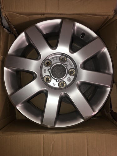 !!!Neu!!! Original VW 1x 5K0601025AE Felge