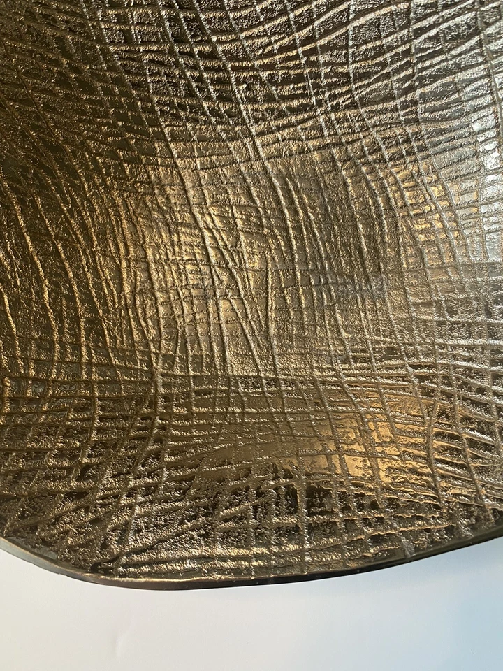 Linda tigela grande texturizada de metal atribuída à bola Beatriz rara - Imagem 4 de 4