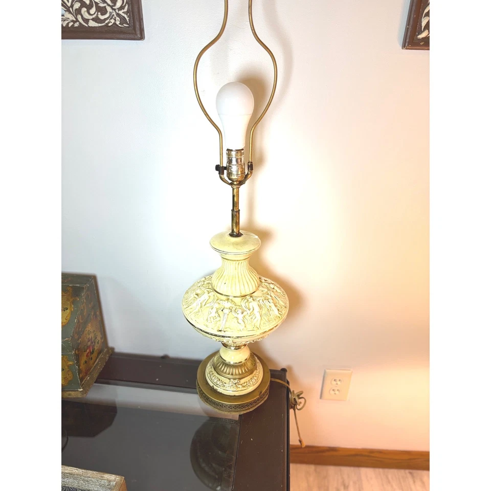 Lámpara de mesa MCM vintage de cerámica querubín iluminación estilo regencia Hollywood Foto 2 de 4