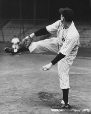 Top 10 Lefty Gomez Baseball Cards 23