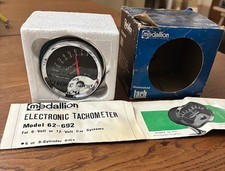 Vintage Medallion Illuminated Tachometer Model 62-692 Nos Vintage Medallion Illuminated Tachometer Model 62-692 Nos