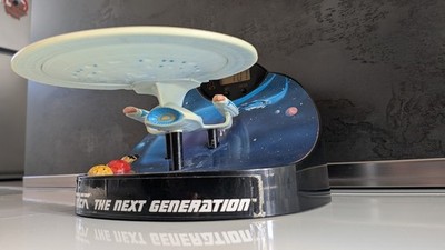 Zeon Star Trek Next Generation Wecker U.S.S. Enterprise, digital, Klingonisch