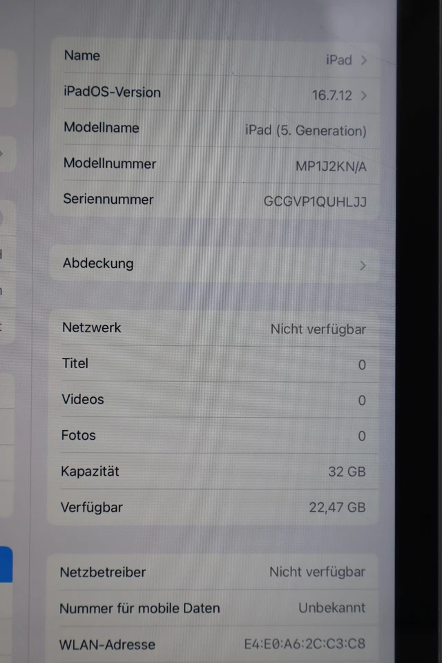 Apple iPad 5.Gen 2017 32GB Wi-Fi+Cellular A1823 Grau Displayschaden #5834 - Bild 2 von 4