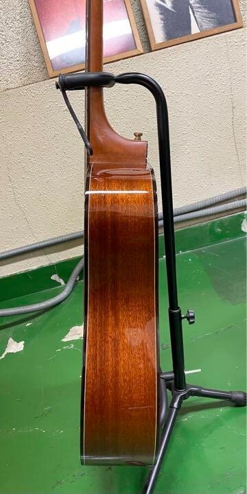 Month-End Voyage-Air Guitar Vad-1 Lr.Baggs used