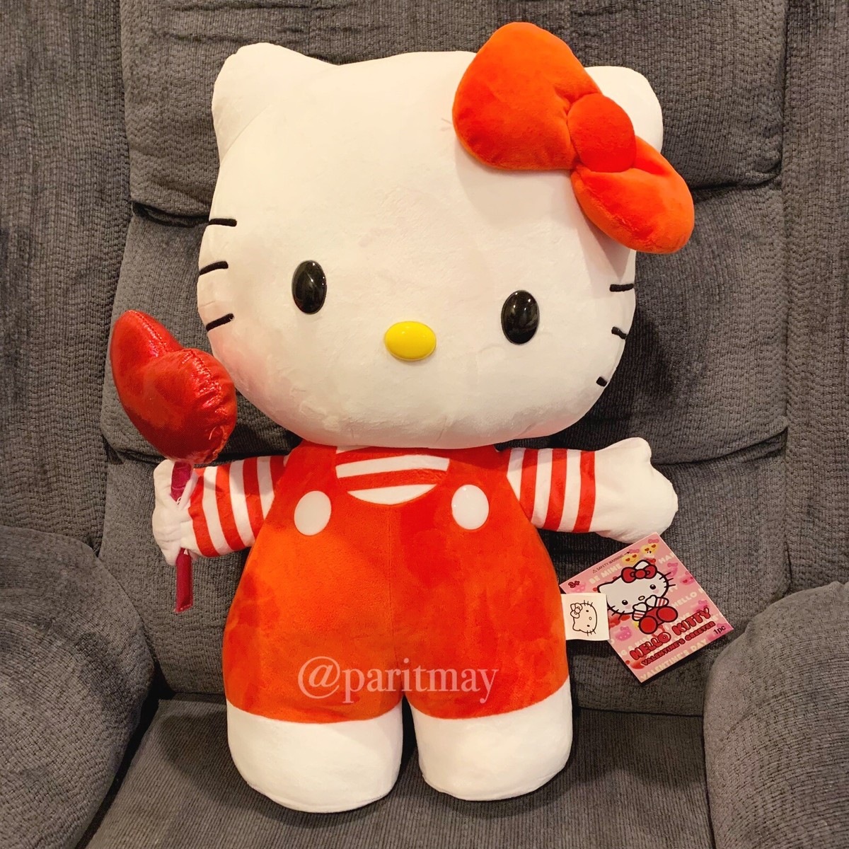 Hello Kitty 2023 Valentine's Day CVS Exclusive Plush Greeter