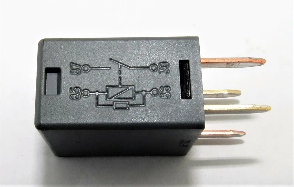 225-Kia (1990-2015) Multi-Use Grey 4-Pin Relay 0K2A267740 Deco / Kia Motors - Image 4 of 4
