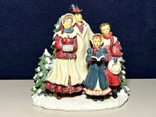 Vintage Tii Collections Victorian Christmas Carolers Glitter Painted Faces 8"