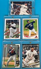 2013 TOPPS - WADE MILEY (RC Cup) #530 + 2021 HOLIDAY - DEVIN WILLIAMS (RC Cup)+3