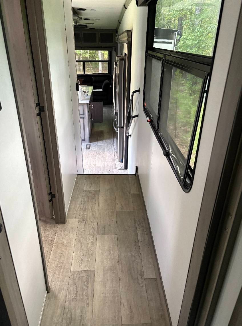 2022 Keystone Montana 5th Wheel RV - Currently Owned by Dog the Bounty Hunter