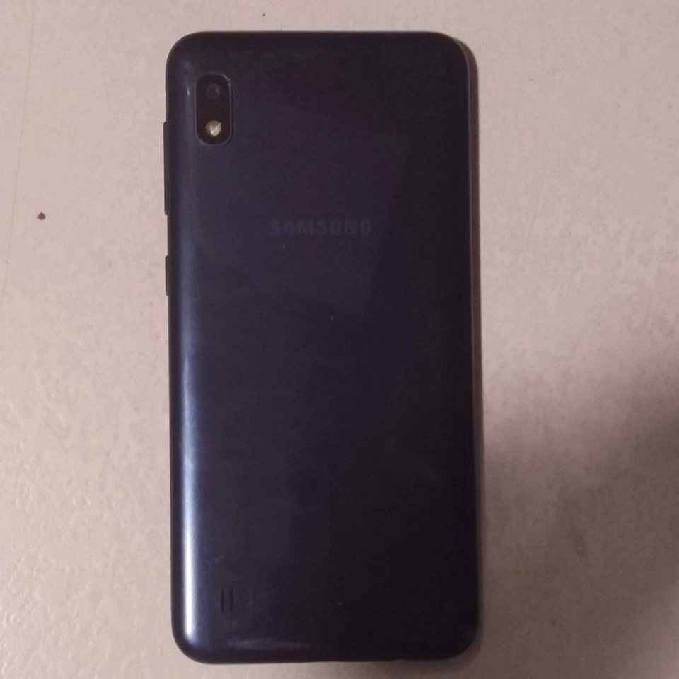 Samsung Galaxy A01 · 32GB, foto 2 di 4