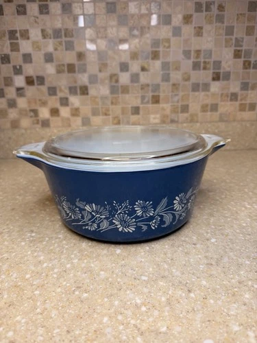 Pyrex Vintage Colonial Mist #475 With Lid