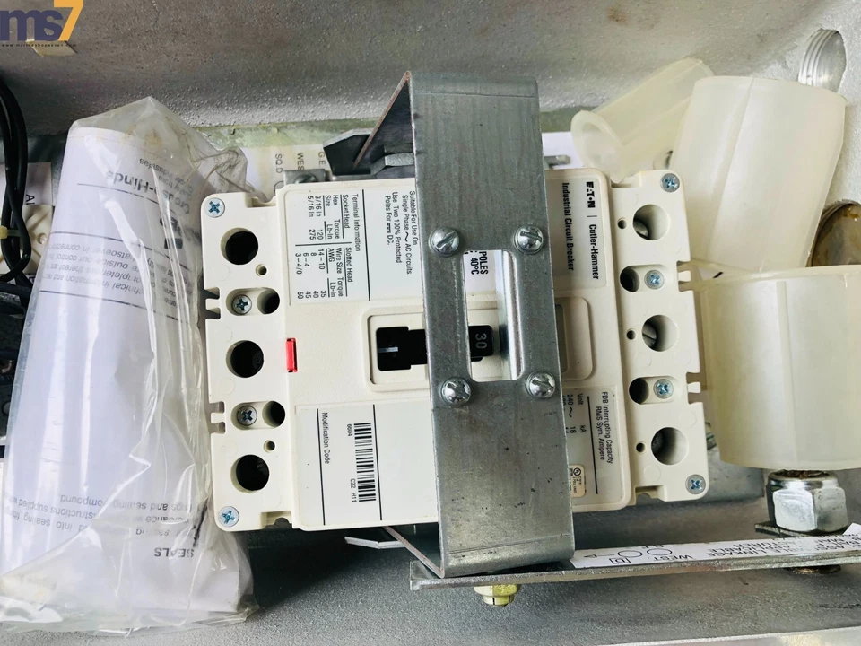 COOPER CROUSE-HINDS TYPE 3R EBMC SERIES ENCLOSURE & CUTLER HAMMER STARTER #NEW - Image 3 of 4