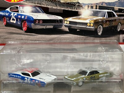 Hot Wheels Premium Car Culture 2 Pack '69 FORD TORINO TALLADEGA