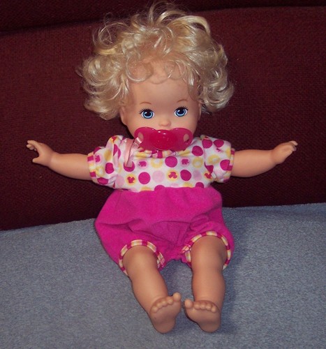 fisher price 2012 little mommy laugh&love baby interactive doll