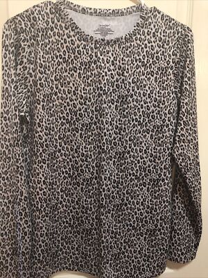 ClimateRight Leopard print ls tee top layering piece
