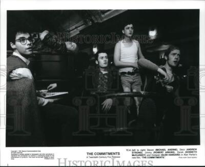 1991 Press Photo Actors in a scene from ''The Commitments'' - lrp40249