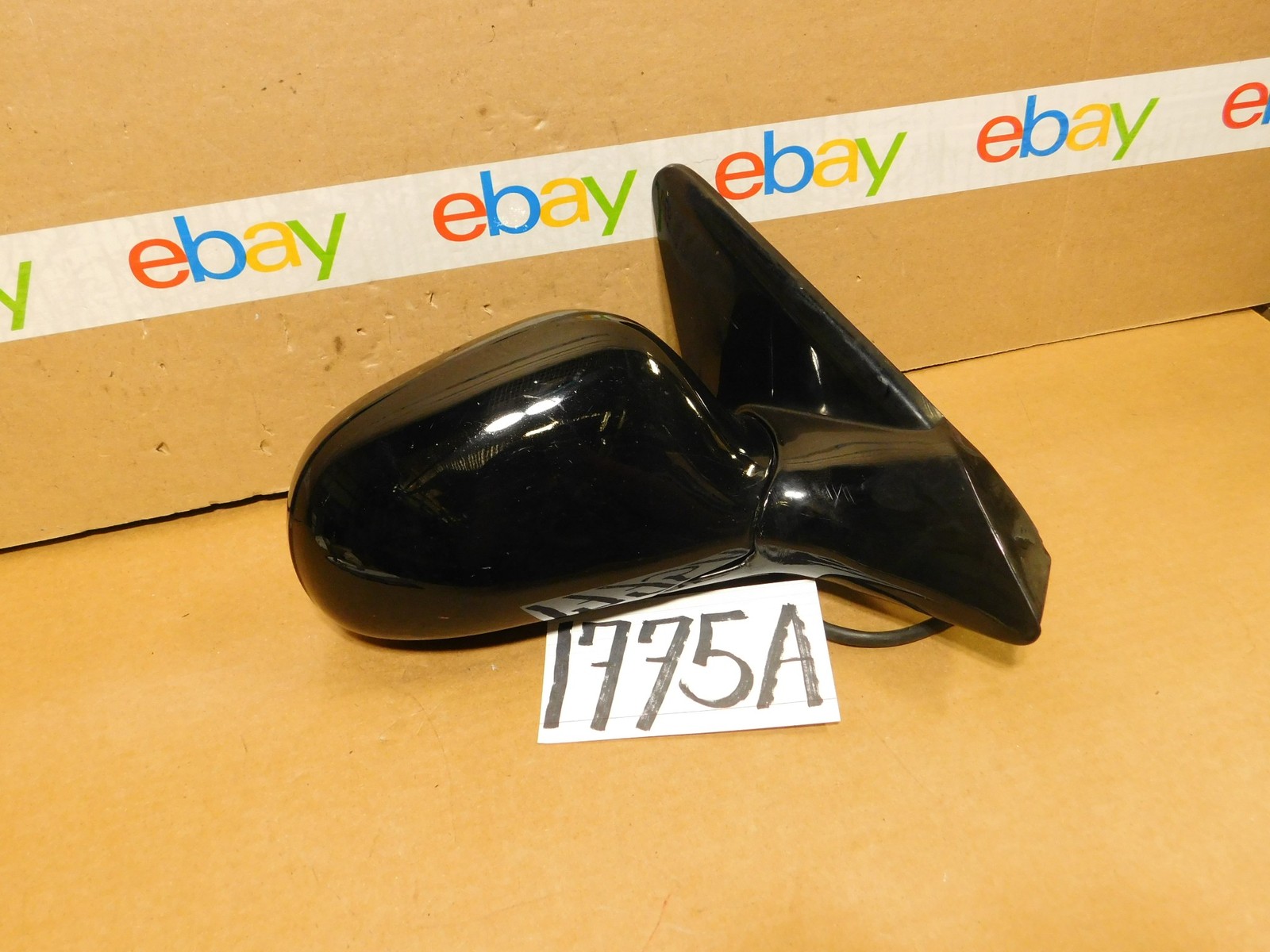 92 93 94 95 96 Mazda MX3 PASSENGER side Mirror Used Power Black Color #1775-A