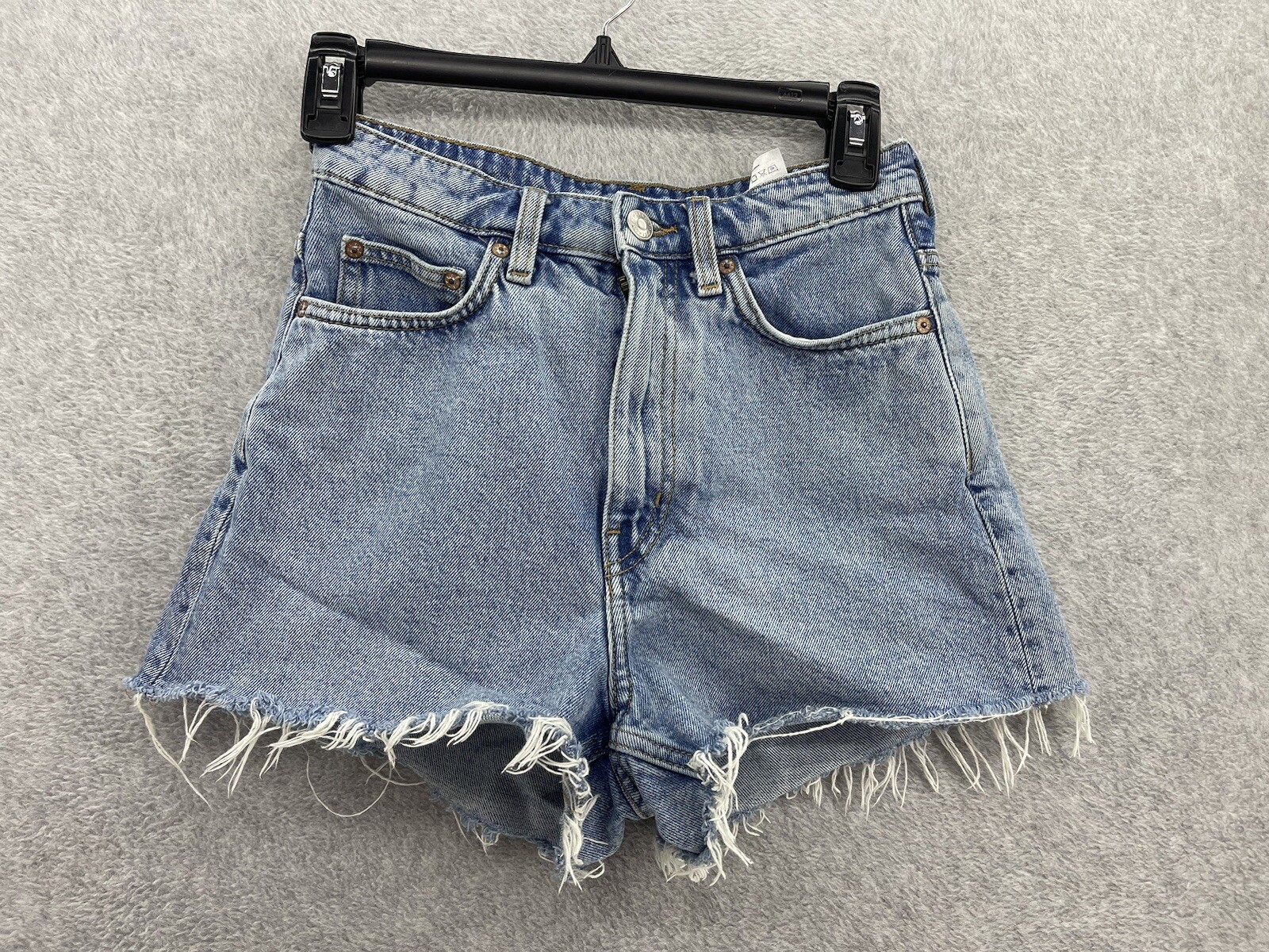 Weekday pantaloncino donna blu denim taglio estremità sfilacciate Rowe Fit taglia 34