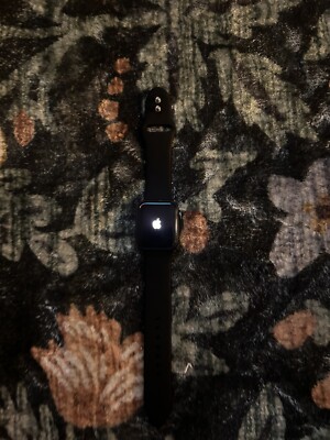 Apple Watch SE (2022) 40mm Midnight Aluminum Case with Sport Band, S/M (GPS +...