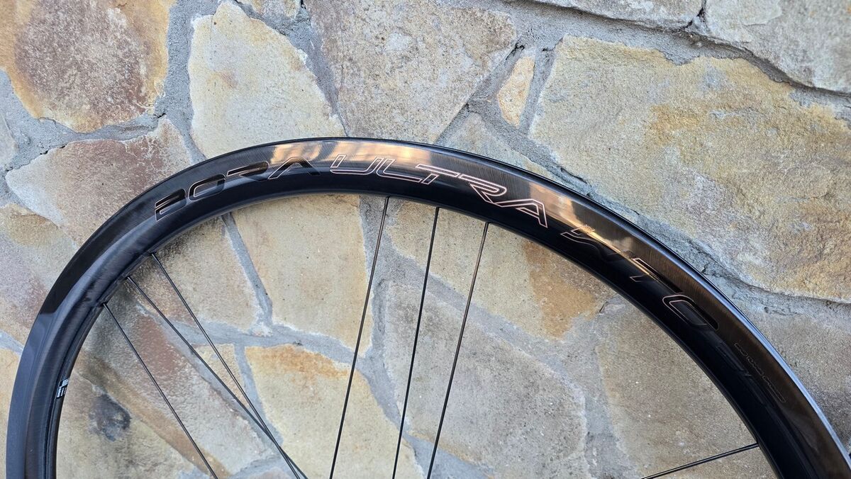 Campagnolo Bora Ultra WTO 35 C23 CULT Ceramic Carbon Disc Campagnolo Bora Ultra WTO 35 C23 CULT Ceramic Carbon Disc