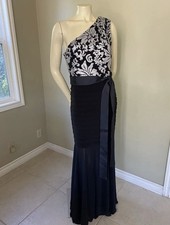 Betsy Adam  s Size 8 Black Tie Fit Flare One Shoulder Gown With Silver Sequins