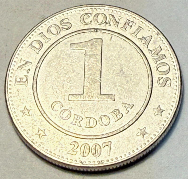 2007 Nicaragua 1 One Cordoba circulated Actual Coin