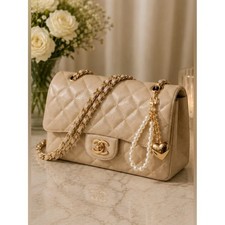 New Women's Faux Pearl with Gold Tone Heart Bag Charm / Keychain Feminine Gift