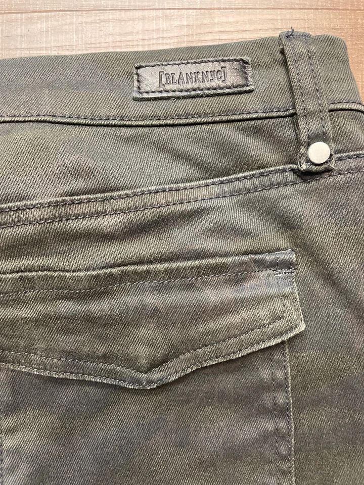 Pantalones en blanco con cremallera/puño elástico de Nueva York (29) Foto 4 de 4