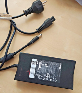 Dell DA130PE1-00 Netzteil 19,5V 6,7A für Laptop Notebook