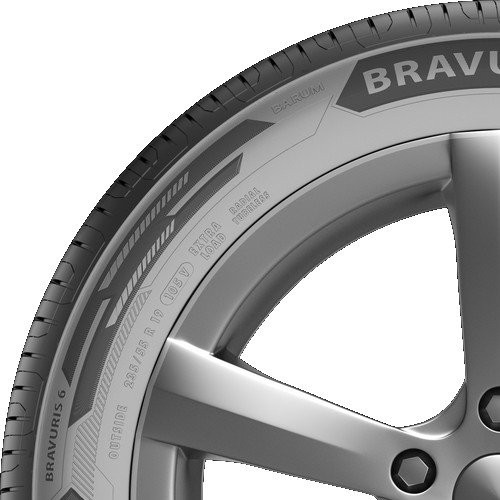 Pneu Barum Bravuris 6 235/45 R18 protège-jante contre les chocs de trottoir