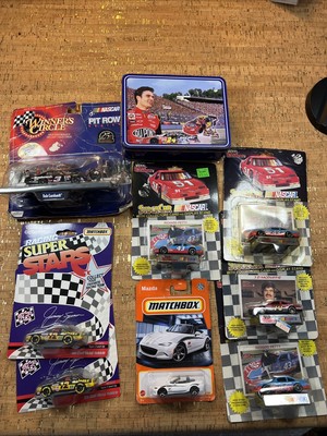 LOT OF 8 DIECAST CARS Richard Petty HOT WHEELS WINNERS CIRCLE RACING CHAMPIONS