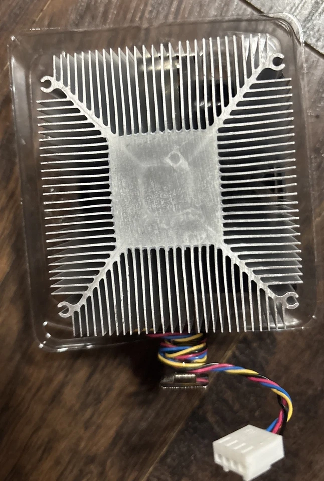 AMD FX-4300 | 3.8 GHz Quad-Core AM3+ Processor CPU & Cooling Fan - Image 4 of 4