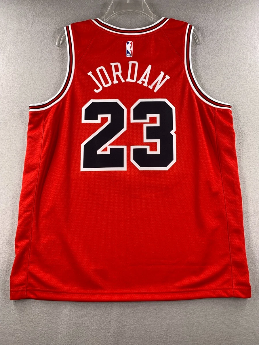 Men's Chicago Bulls Michael Jordan #23 Nike Red 2021 Swingman NBA Jersey -  Icon Edition