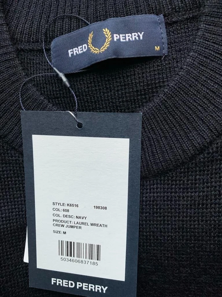FRED PERRY LAUREL WREATH CREW JUMPER K6516 608 NAVY NEW WITH TAGS SIZE M - Image 4 of 4