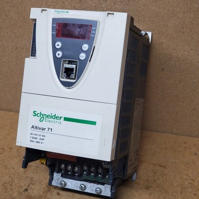 Schneider Electric Altivar 71 ATV71HU15N4 VFD