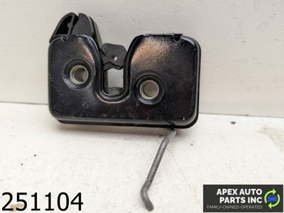 OEM 2001 Volkswagen Cabrio GLX 2.0L component Deck Lid Lock