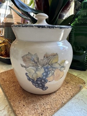 Vintage Home & Garden Party Canister/Sugar Jar 2003 Grapes & Pears 6.5 