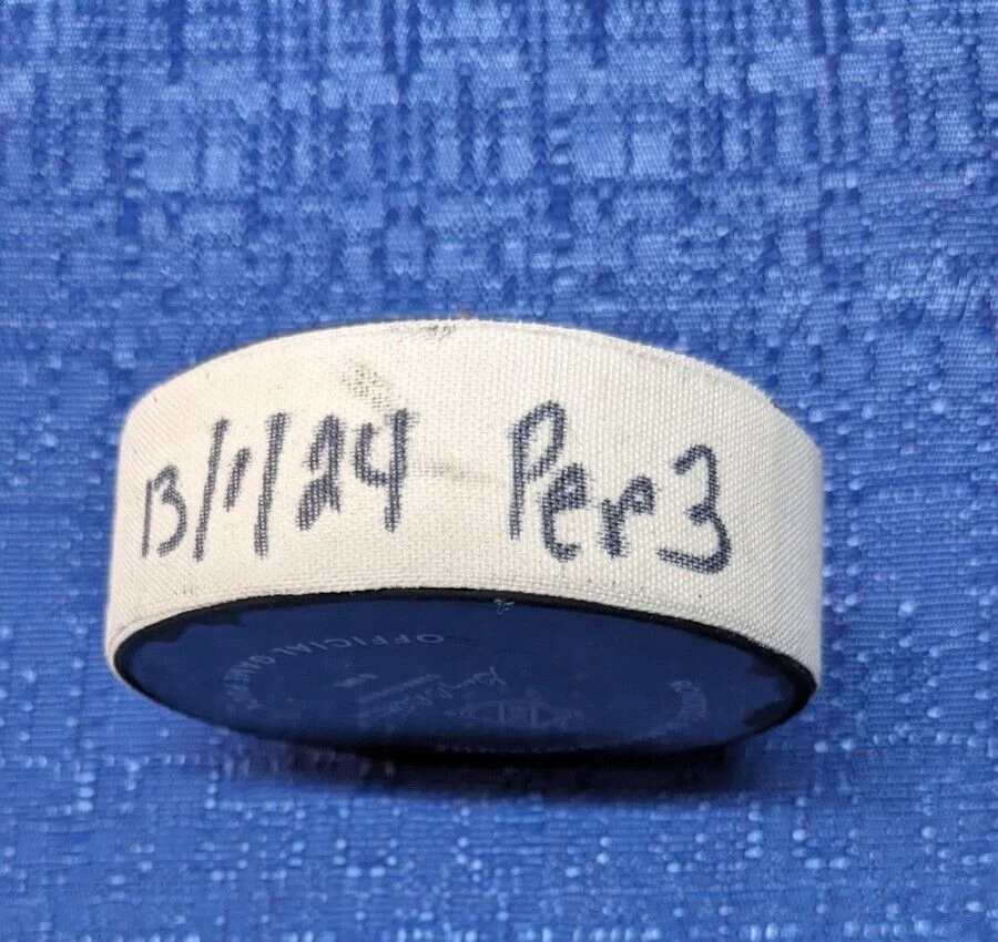 Toronto Maple Leafs vs Colorado Avalanche Nathan MacKinnon goal puck 13-01-24 - Image 4 of 4