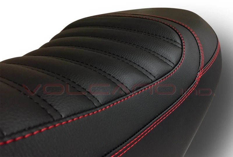 Cubierta de asiento antideslizante negra Ducati Scrambler 800 Full Throttle 2015-2018 Volcano Foto 3 de 4