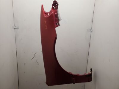 ララ Toyota Corolla LE, Right Fender, 1998-2002, Red, 3P1, 53811-02051